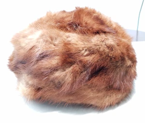 Vintage women's winter hat with mink fur ? eight inches unmarked - Picture 1 of 3