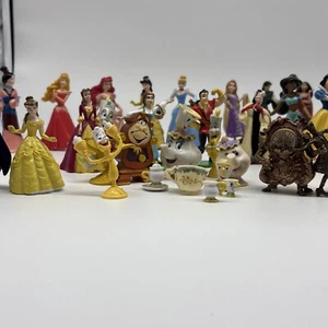 Vintage Disney gemischtes Set aus 50 PVC Kunststoff Figuren Tortenaufleger Figur Spielzeug 1 - 4 Zoll - Bild 1 von 24