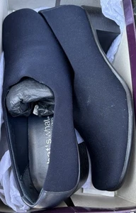 WHAT'S WHAT BY AEROSOLES DAMEN Größe 7-1/2 KLASSISCHE PUMPE Broadway Too Neu im Karton - Bild 1 von 5