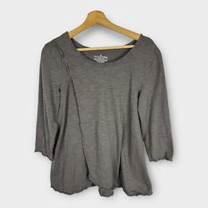 Neon Buddha Womens size Medium 3/4 Sleeve Criss Cross Top Blouse Gray Minimalist - Picture 1 of 9