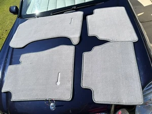 1998-2002 Mercedes-Benz W210 E320 E430 (4-Matic) Floor mats Carpet Genuine OEM - Picture 1 of 7