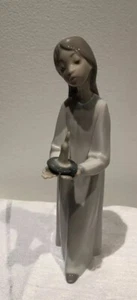 Lladro Girl With Candle Figurine. No Box. Glazed Finish. Condition is Pristine. - Picture 1 of 8