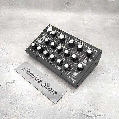 Moog MINITAUR Analog Monophonic Synthesizer Bass Black Japan 22cm 1.2kg TBP-002 - Image 1 of 4