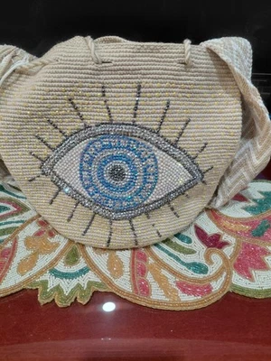 NUEVO Auténtico Bolso Colombiano 100% Wayuu Mochila Tamaño Grande, Estrás Mal de Ojo Foto 1 de 3