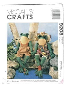 Mono McCall's patrón de costura 9208 2 16" ranas de peluche con ropa - Imagen 1 de 4