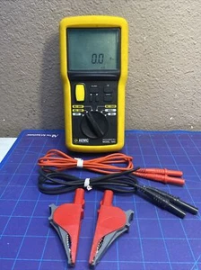 AEMC Model 1045 Megohmmeter with Leads (tested/works) - Picture 1 of 24