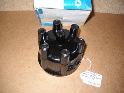 NOS OEM Mopar 1960-1974 Dodge Chrysler Plymouth Black Distributor Cap  w/V-6 - Image 1 of 2