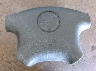 Holden Rodeo TF 3/97-2/03 Steering Wheel Horn Pad - Image 1 of 2
