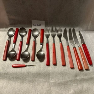 Bakelite Red Handled Flatware Vintage Forks Knives Spoons 26 Piece Set - Picture 1 of 4