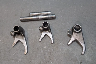 Juego de horquillas de cambio de transmisión Yamaha YZ125 1982-1985 Foto 1 de 2