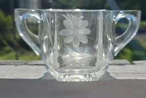 Vintage schwere gepresste geätzte Glas offene Zuckerdose Blume - Bild 1 von 9
