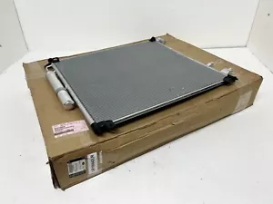 LAND ROVER A/C AIR CONDITIONING CONDENSER RANGE SPORT DISCOVERY DEF LR106642 OEM - Foto 1 di 3
