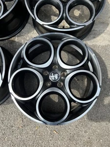 4 CERCHI IN LEGA ORIGINALI ALFA TONALE GIULIETTA GIULIA STELVIO DA 18 5X110 USAT - Foto 1 di 7