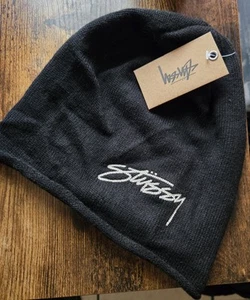 NUEVO CON ETIQUETAS Gorro Stussy Borde Enrollado Calavera Negro FA24 - Imagen 1 de 3