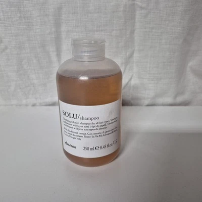 Davines Solu Shampoo 250ml 8.45oz | Clarifying Solution shampoo - Image 1 of 4