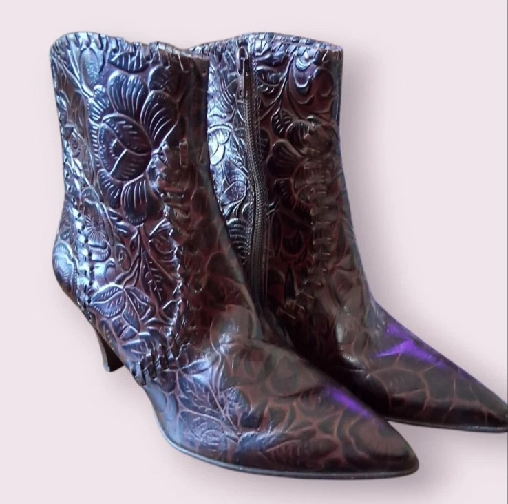 Antonio Melani Botines Marrón Floral Repujado Foto 1 de 4