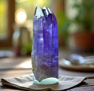 Fine Pleochroic Unheated Natural Tanzanite Crystal Rough Gemstone 10.24 Carats - Picture 1 of 4