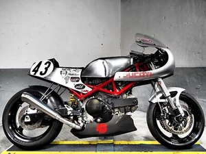 Ducati Monster NVCR Paul Smart Replica ,Mag featured Alloy Tab tank stunning - Picture 1 of 20