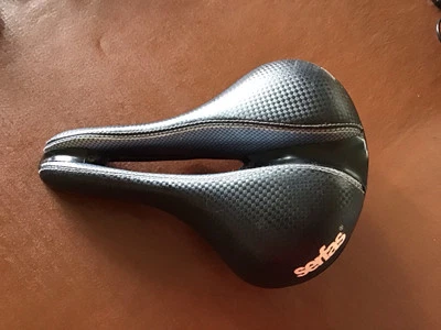 Serfas Bike Saddle - Image 1 of 2