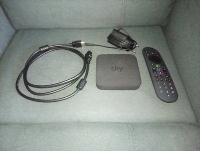 Sky Q Mini TV Box/Receiver, Wi-Fi, HD, 4K Ultra HD, WLAN IP061DE UHDTV - Bild 1 von 2