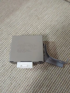Toyota Denso Flasher Turn Signal Control Relay, part number 81980-0C020 - Picture 1 of 7