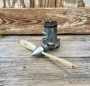 Vintage Fox 35 Model Airplane Engine - Picture 1 of 7