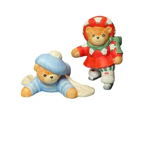 Lote De 2 Osos Patinadores sobre Hielo Navidad Lucy and Me De Colección Rojo Azul Años 90 - Imagen 1 de 4