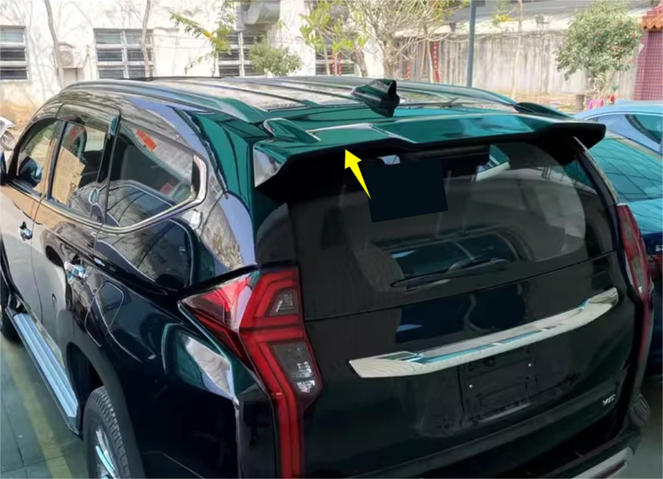 Alerón trasero de techo ala negra brillante para Mitsubishi Pajero Montero Sport 2019-2021 Foto 1 de 1