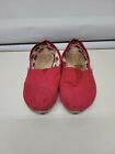Women's Toms Classic Slip On Flats Shoes Sz 8.5 Solid Red Animal Pattern Lining