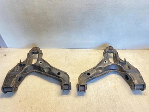 98 Chevrolet 1500 Lower Control Arms 4x4 Gas Set of 2 Needs Ball Joints Bushings - Picture 1 of 12