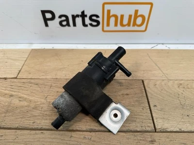 Mercedes-Benz R230 SL500 2003 bomba de agua auxiliar OEM A2308300114 Foto 1 de 4