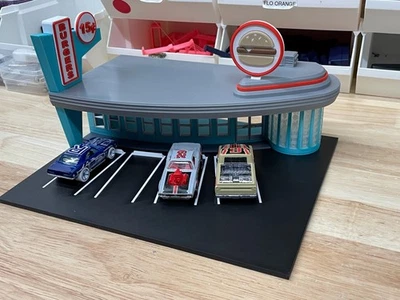 Drive up Diner para modelo fundido a presión escala 1/64 para tus coches calientes con ruedas Foto 1 de 4