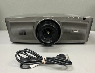 EIKI LC-WUL100 Projector WUXGA Large Venue Projector FOR PARTS #2 - Image 1 of 4