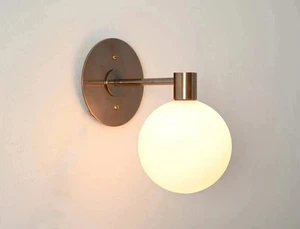 Italian Brass Wall Sconce – Mid-Century Modern Handmade Light Fixture - Picture 1 of 5
