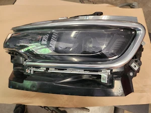 OEM | 2022 - 2023 Jeep Wagoneer Single Beam LED Headlight (Left/Driver) - Picture 1 of 6