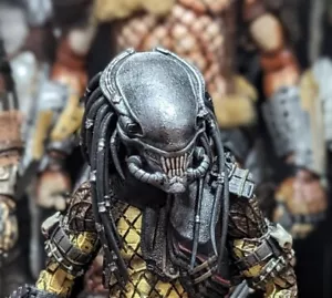 Máscara personalizada escala 1/12 Elite Serpent Predator NO LED ***HECHA A PEDIDO*** - Imagen 1 de 5