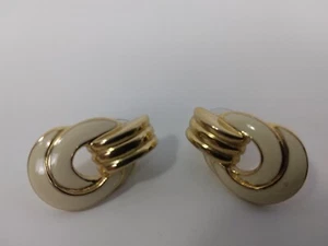 Vintage Crown Trifari Gold Tone Ivory Enamel Pierced Earrings - Picture 1 of 8