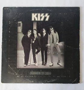 Vintage Kiss 33 LP  "Dressed to Kill" 1975 Good condition Used - Picture 1 of 9