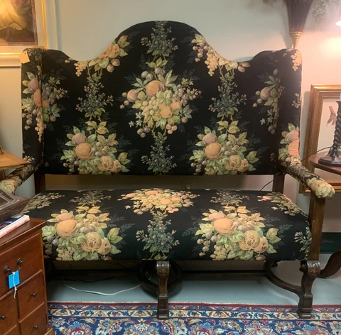Beautiful High Back Love Seat w/ wooden legs Cover