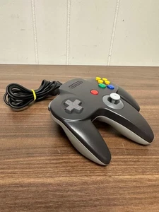 Mando N64 Nintendo OEM 64 Negro Y Gris Nintendo 64 Japón Muy Bueno 4E - Imagen 1 de 3
