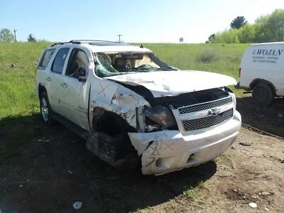 Módulo de control de carrocería usado se adapta a: Chevrolet Tahoe 2009 control de carrocería BCM bajo dirección Foto 1 de 4