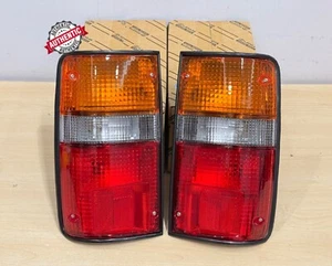 GENUINE TOYOTA TRUCK LN85 YN90 LN106 LN107 LN109 YN86 YN105 TAIL LIGHT REAR LAMP - Picture 1 of 17