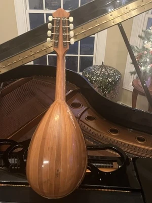 Instrumento musical Oud raro de colección.  Foto 1 de 4