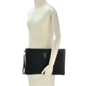 saint laurent sm monogram quilted leather bolsa