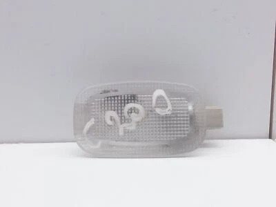Luz interior MERCEDES-BENZ C S204 C200 A2218250882 2.1 100KW 2008 20276195 Foto 1 de 4