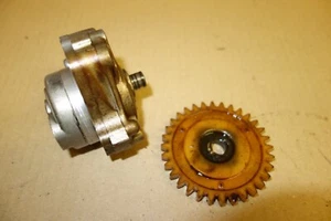 Yamaha XTZ660 xtz 660 Tenere 3YF 1991 oil pump feeder  engine motor - Picture 1 of 5