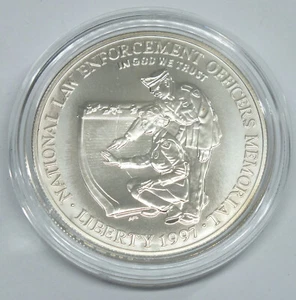 1997 Law Enforcement Police Officer Memorial Silver Dollar US Mint Coin - L415 - Picture 1 of 4