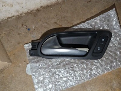 Used Front Interior Door Handle Driver Side For VW Volkswagen Tiguan 2007 - 2016 - Image 1 of 3