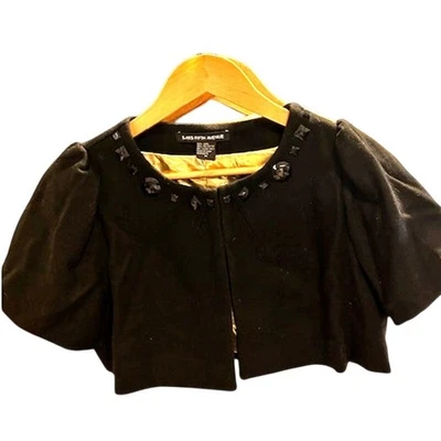 Blazer corto recortado negro SAKS FIVE AVENUE encogido de hombros forrado en oro con cuentas de lana  Foto 1 de 4