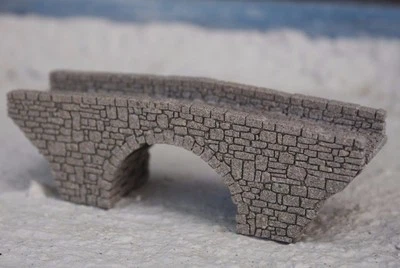 Z GAUGE BRIDGE Z SCALE SINGLE ARCH STONE BRIDGE 16mm wide LASER ENGRAVED PAINTED - Image 1 of 4